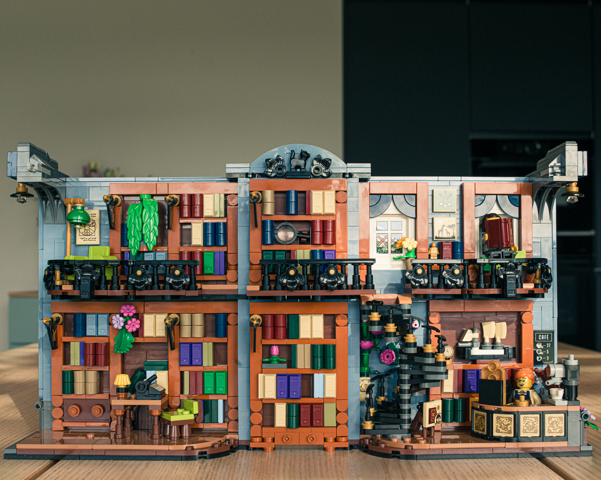 The book nook fully opened 